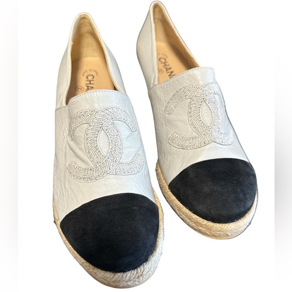 Chanel Cap Toe Espadrille Wedges sz 42 - Picture 1 of 10